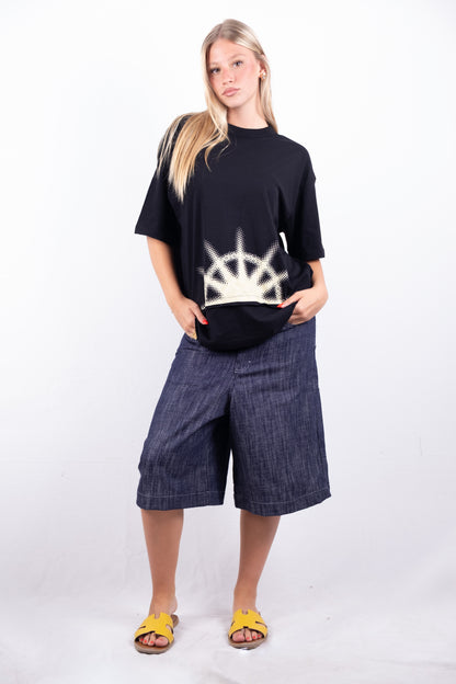 BLACK.DOUBLE.TEE